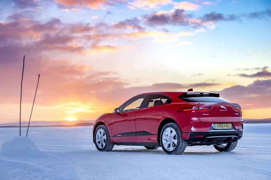  Jaguar I-Pace EV400 AWD HSE 2018 года  (WW) (фото 103 из 114)